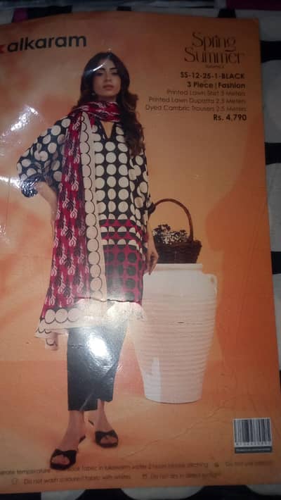 Alkaram Black Polka Dot 3Pc Lawn