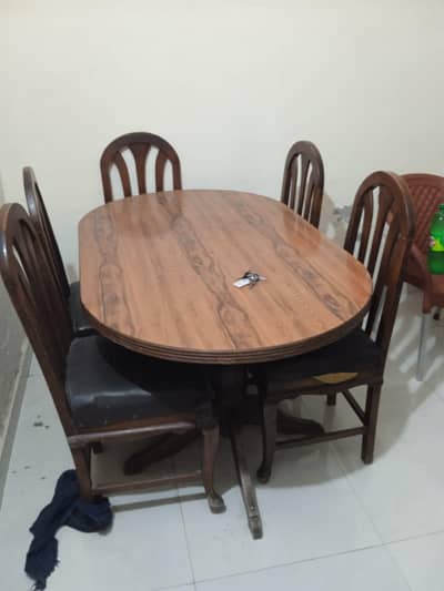 Six seat dining set