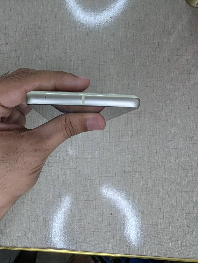 Google Pixel 7 3