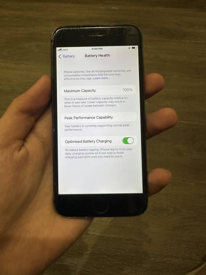 Apple iPhone 7 2