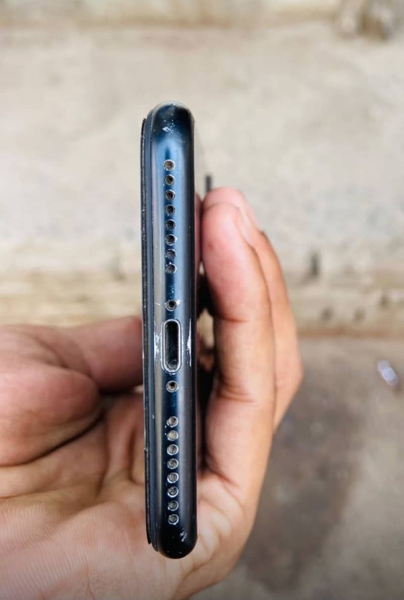 Apple iPhone 7 Plus 3