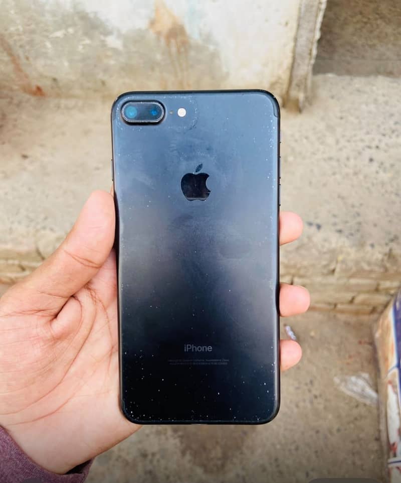 Apple iPhone 7 Plus 4