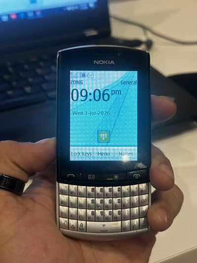 Nokia Asha 303