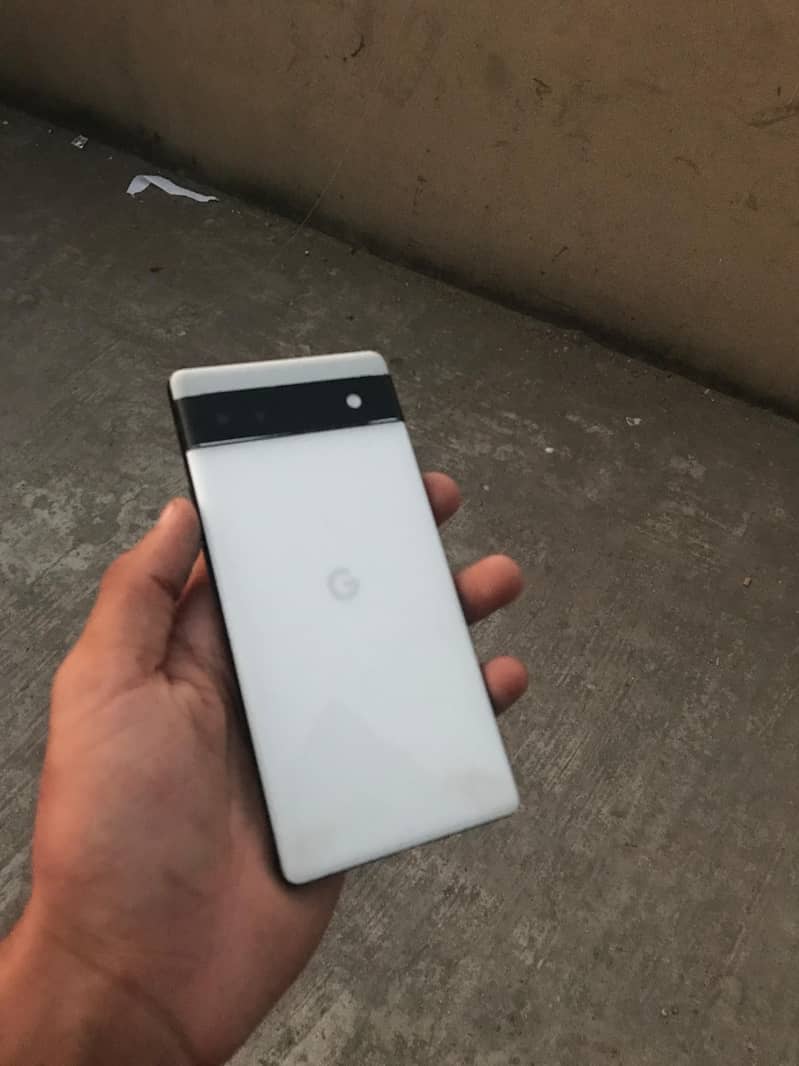 Google Pixel 6a 5
