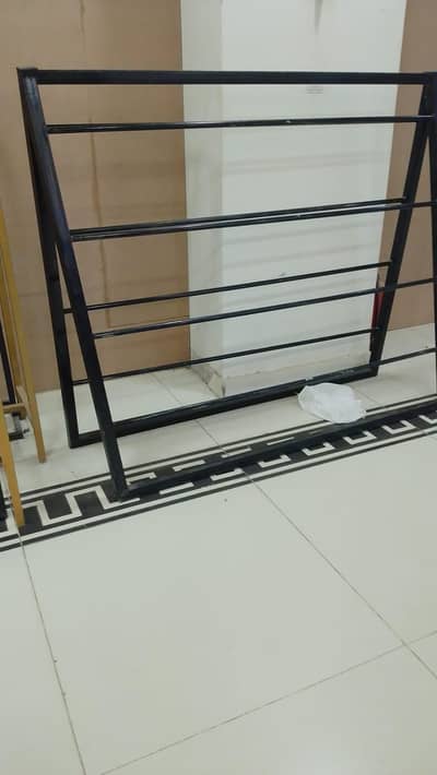 6 iron stands used for clothing shop