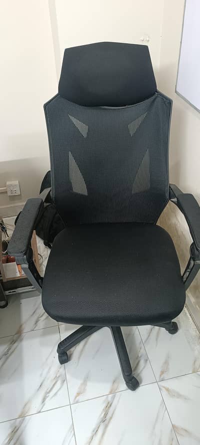 slightly used Brand new Executive or Gaming chair
