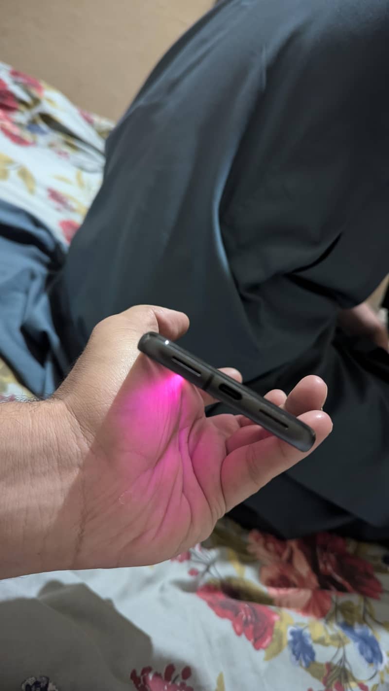 google pixel 8 4