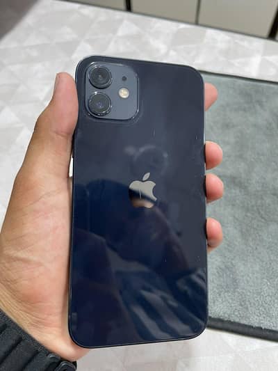 Apple iPhone 12