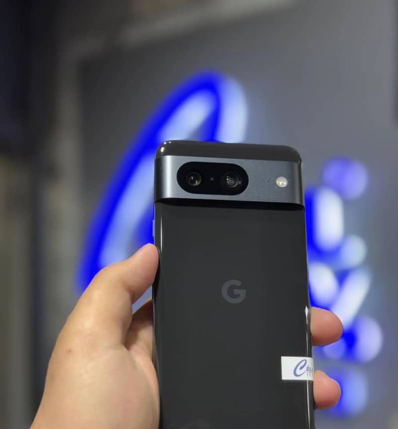 Google Pixel 8 1