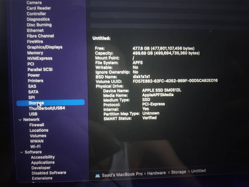 MacBook Pro 1