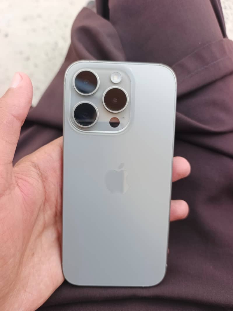 Apple iPhone 15 Pro 1