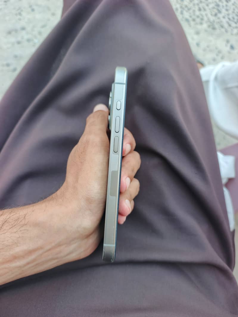 Apple iPhone 15 Pro 5