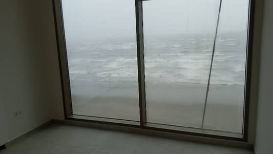 EXCLUSIVE CITY FACING APARTMENT FOR RENT The Views Emaar Karachi
