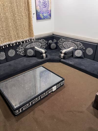 Majlis, Bhathik Sofa, Ground Sofa In New Condition with center table