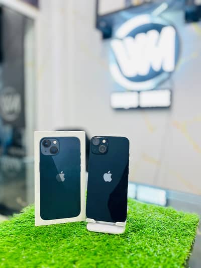 Apple iPhone 13