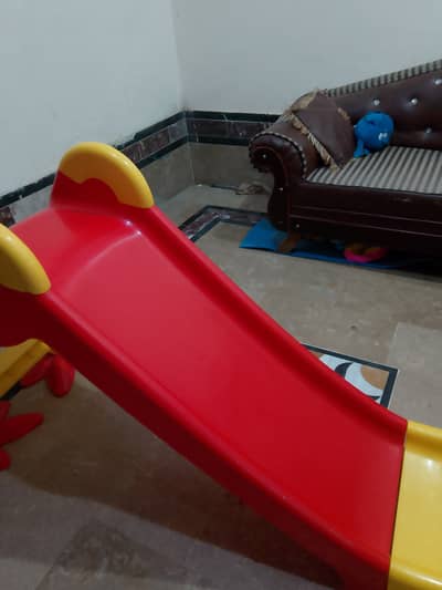 Kids slide for sell use for only 1 month