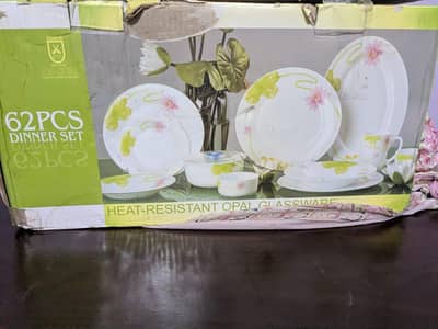 62 Pcs Dinner Set
