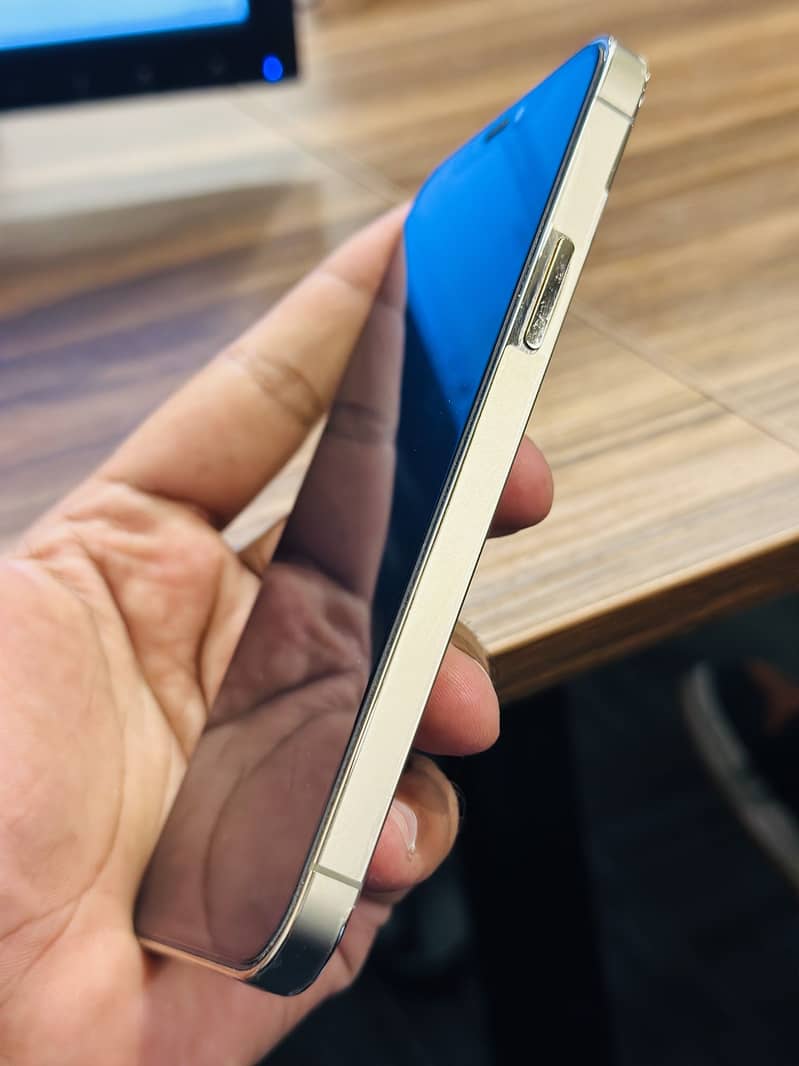 Apple iPhone 12 Pro 5