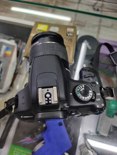 Canon 1200D Camera  (DSLR) (Rebel T5) - 10/10 Condition