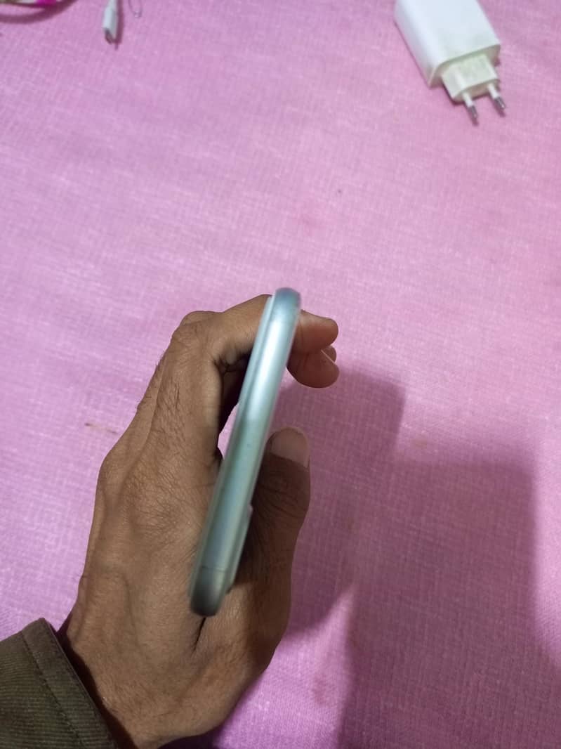 Apple iPhone 8 Plus 1