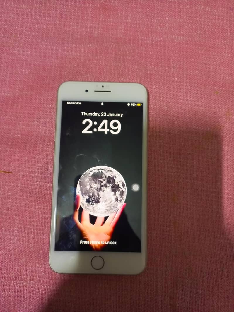 Apple iPhone 8 Plus 2