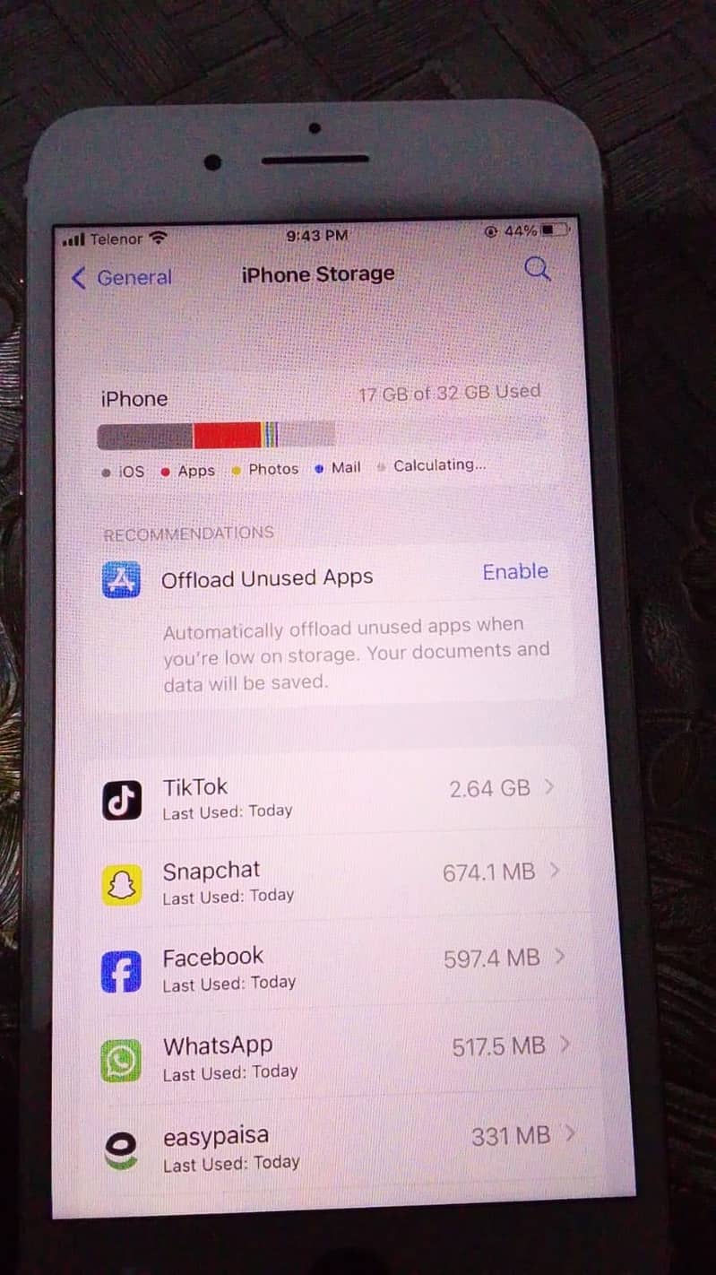 Apple iPhone 7 Plus 2