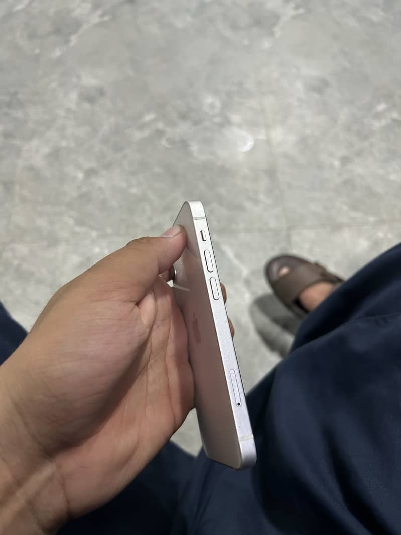 Apple iPhone 12 mini 2