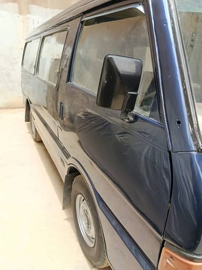 Mazda Hiace e2200 Out Class Condition
