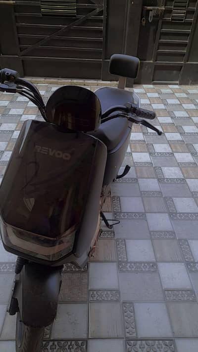 Scooti Revoo