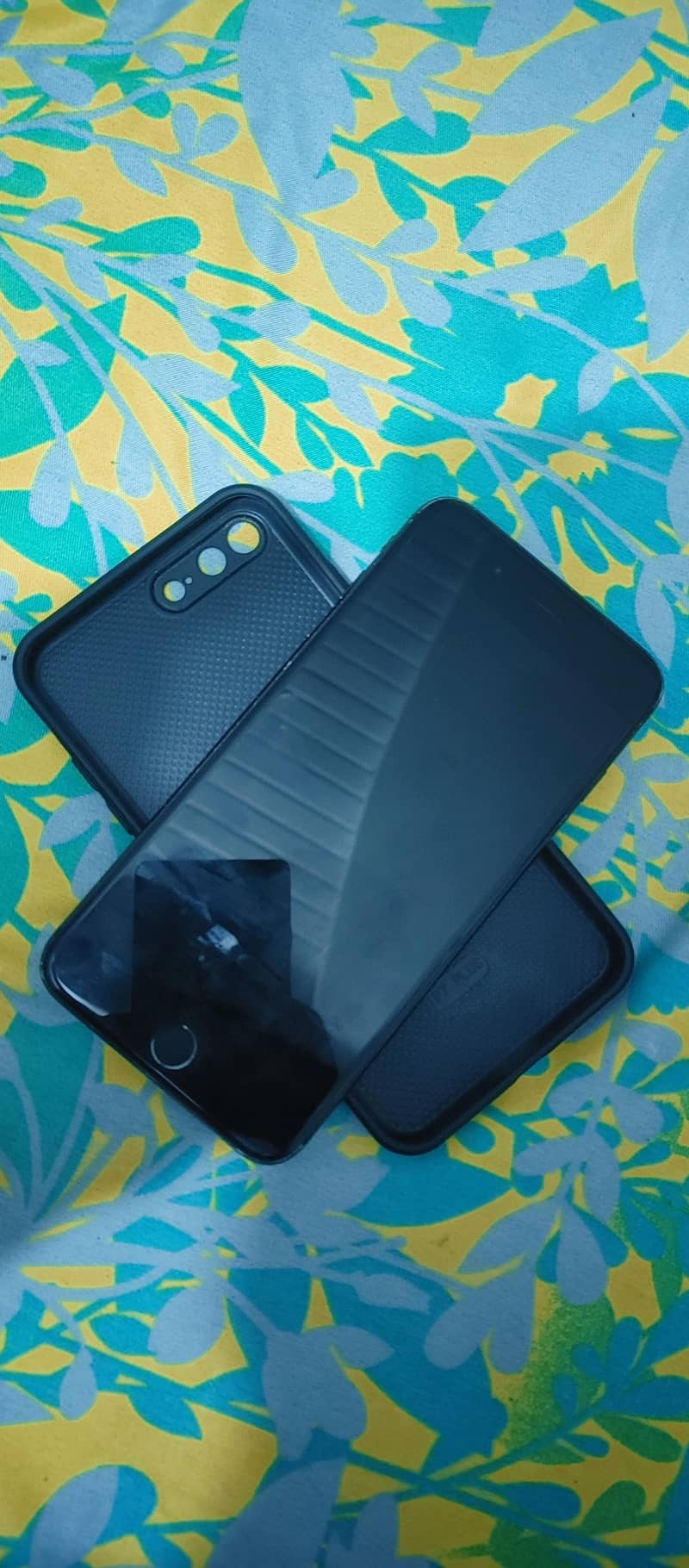 Apple iPhone 7 Plus 0
