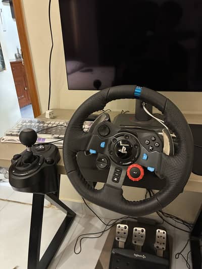 Logitech G29 for PlayStation 5/4 and PC + Shifter
