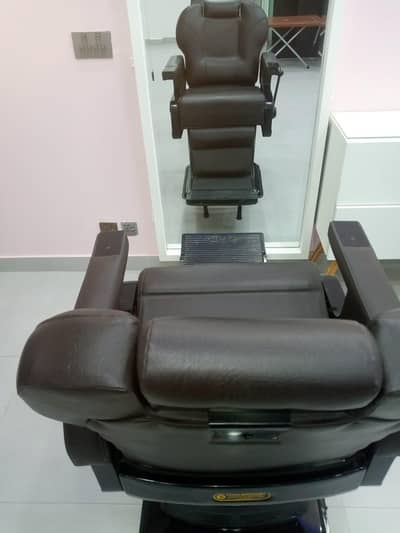 Heavy Barber Chair A+ Condition