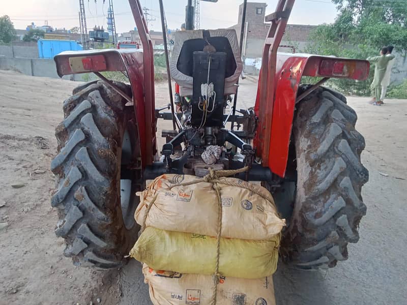 Tractor 240 1