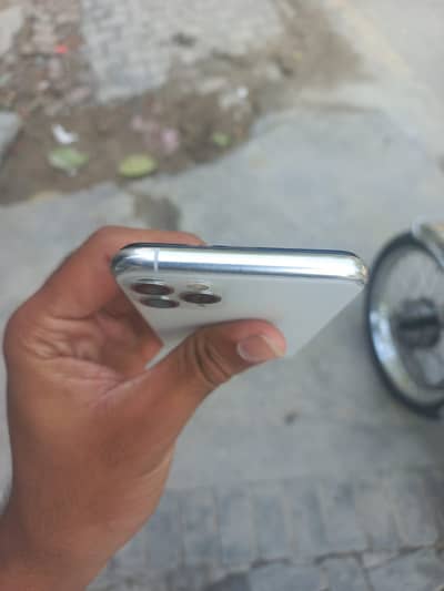Apple iPhone 11 Pro