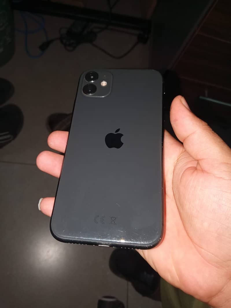 Apple iPhone 11 7