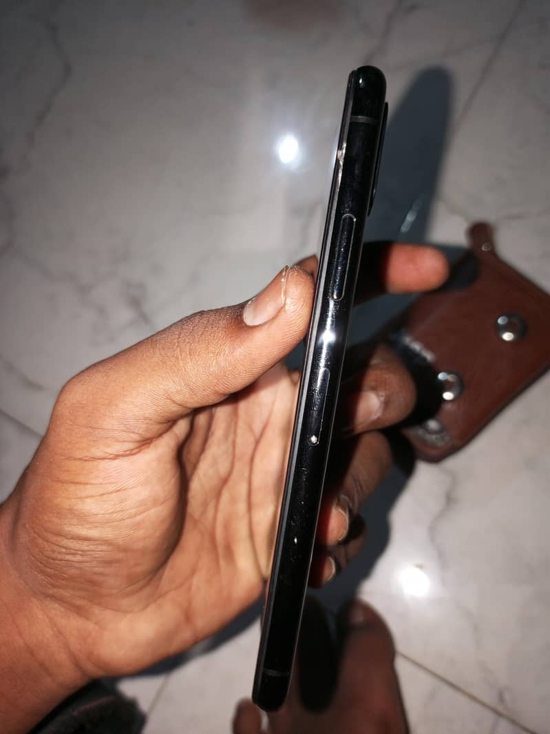 Apple iPhone X 2