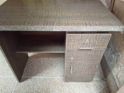 computer table