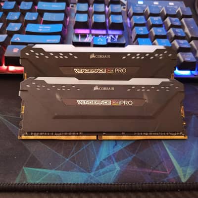 Corsair Vengeance PRO RGB 2x8 16gb 3200 Mhz