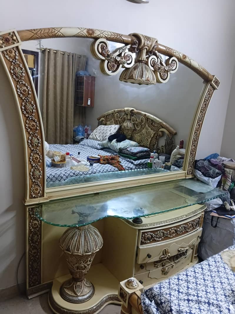 Complete bed room set 7