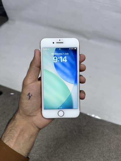 Apple iPhone 8