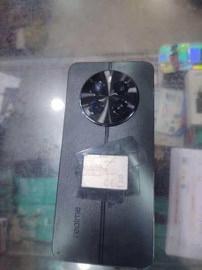 Realme 12