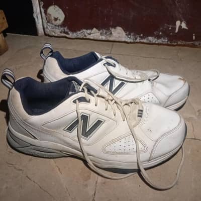 NEW BALANCE V630