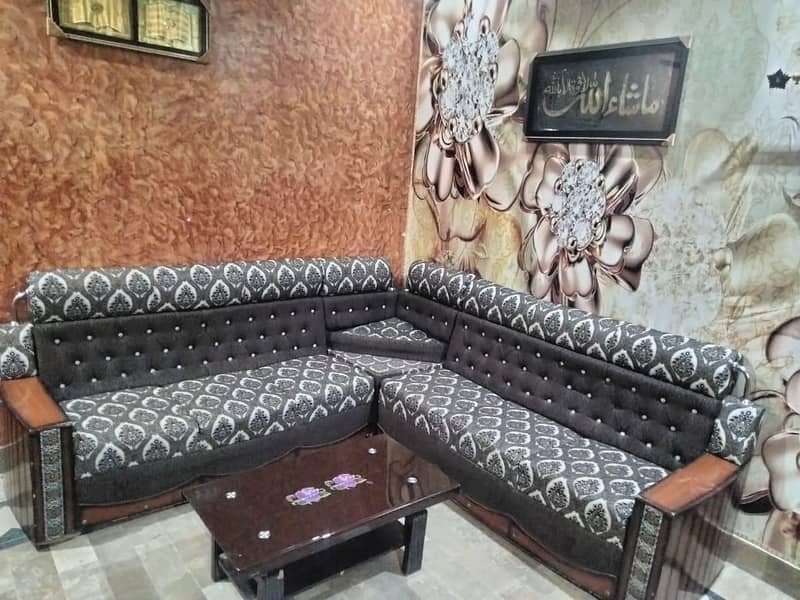 L shape large sofa with table 0