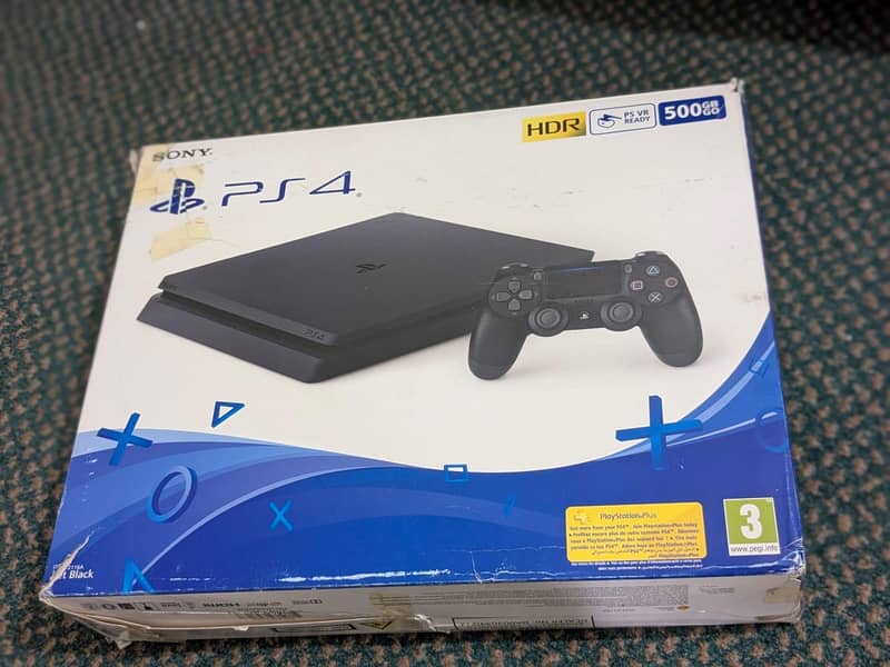 PS4 slim 1