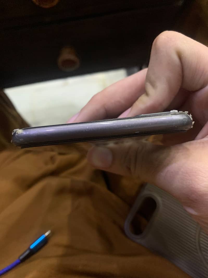 Apple iPhone 8 Plus 4