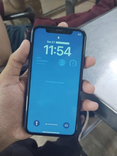 Apple iPhone XR jv bettery change hongi face id of 64 gb
