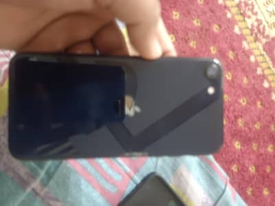Apple iPhone SE