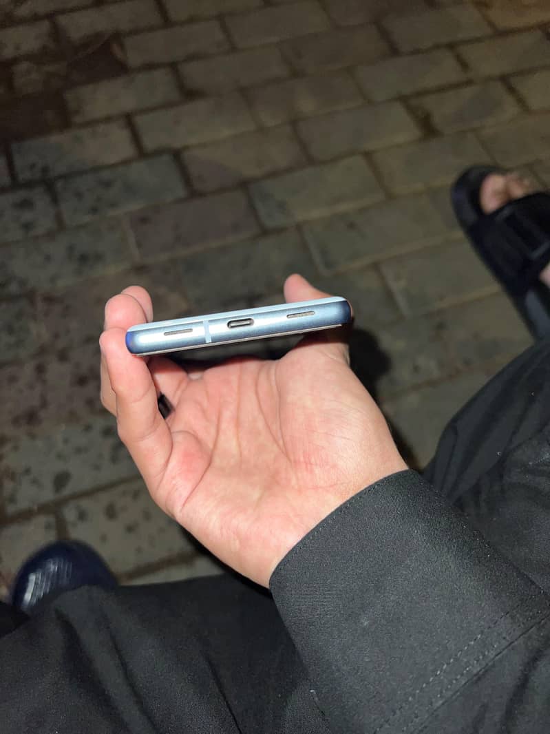 Google Pixel 7a 2