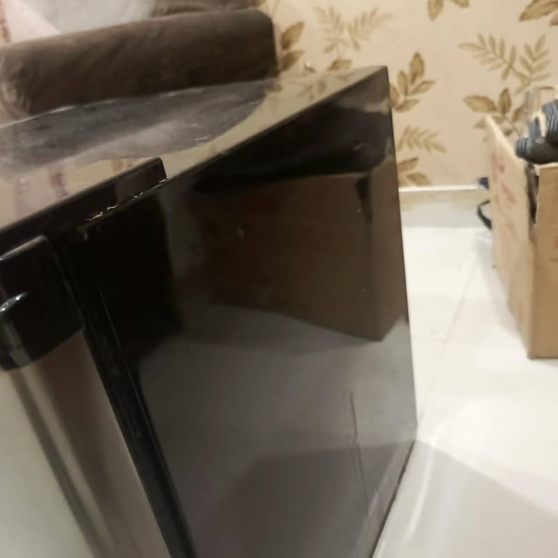 mini fridge 5