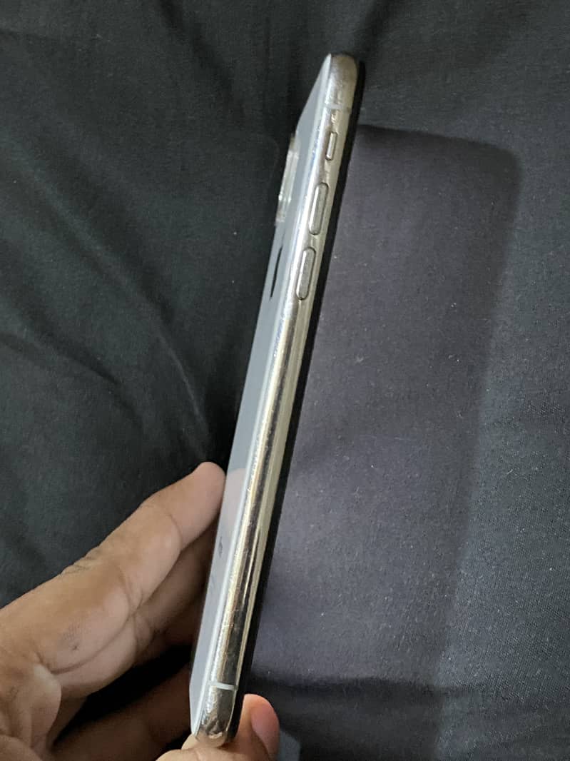 Apple iPhone X 1